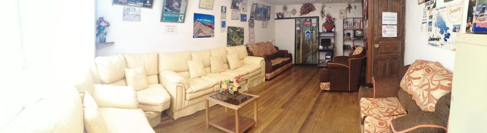 كوسكو Naty'S Guest House المظهر الخارجي الصورة